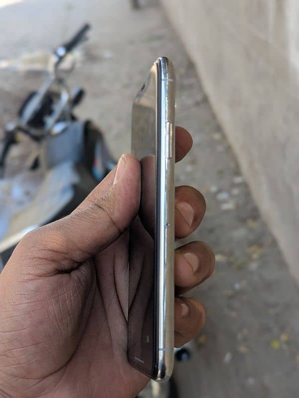 iphone x 256gb pta approved 4