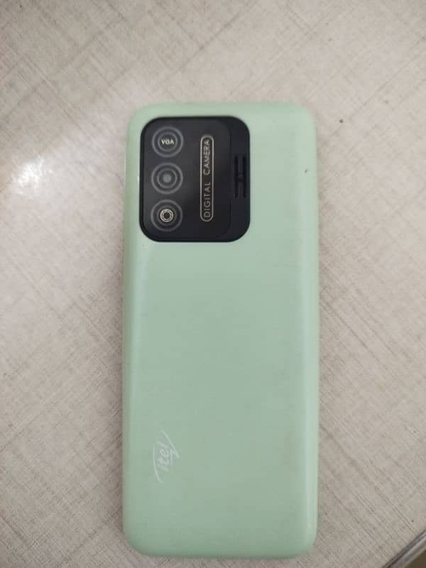 itel it5200 1