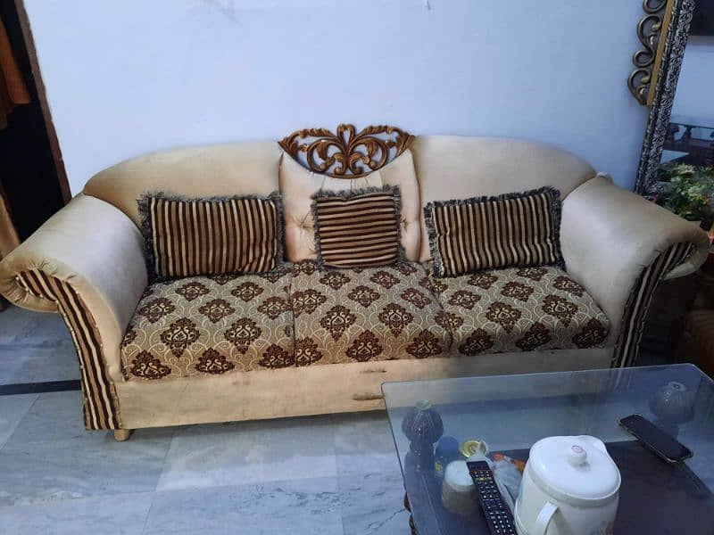 5 seater sofa set with cusion 3