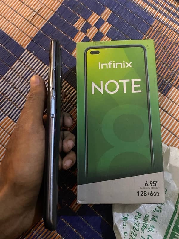 Infinix Note 8 128 GB Room 6 GB Ram 5200 Mah Battery 2