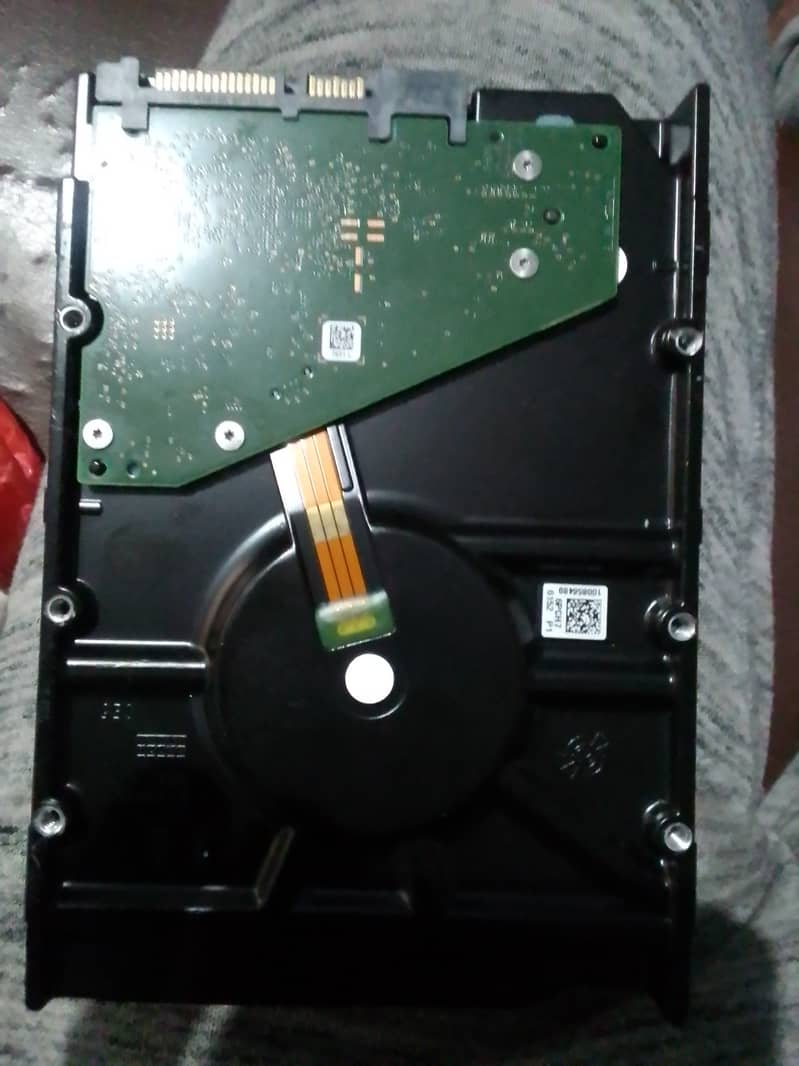 Seagate 8tb hard disk (sata) 0