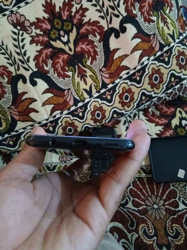 Samsung a51 with box and chrger no any issu Pubg 60fps 6