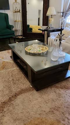 showcase and center table