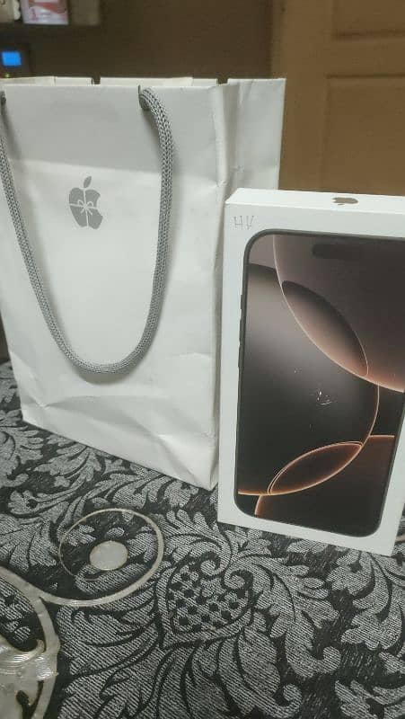 I phone 16 pro max hk model 256 gb just box open 0