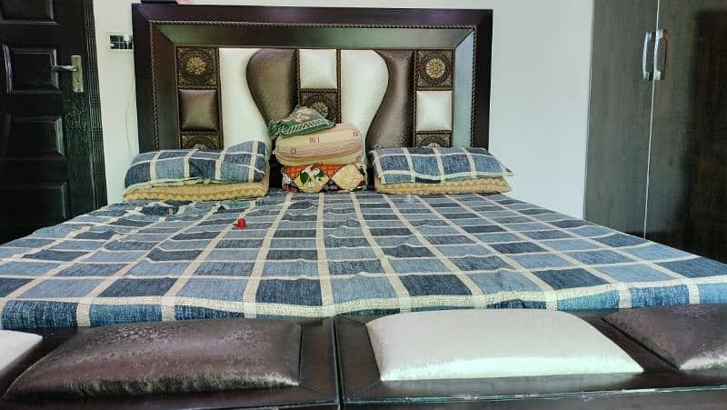 Complete Bed Set, Dressing & Wardrobe 1