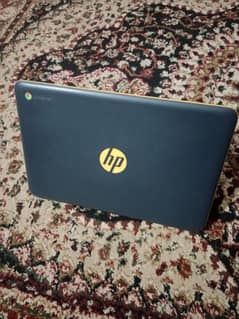 hp Chromebook touch screen 4gb 32gb with playstore