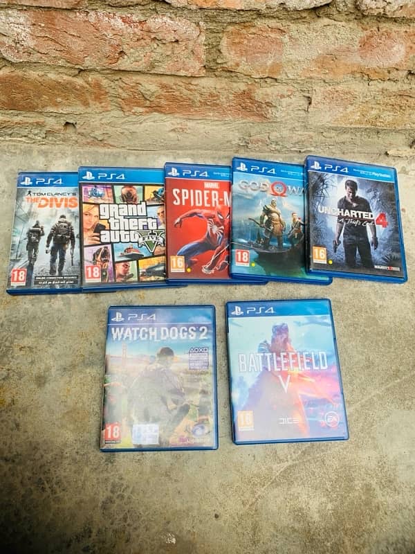 PS4 games in 10/10 working condition. gta 5 more 1