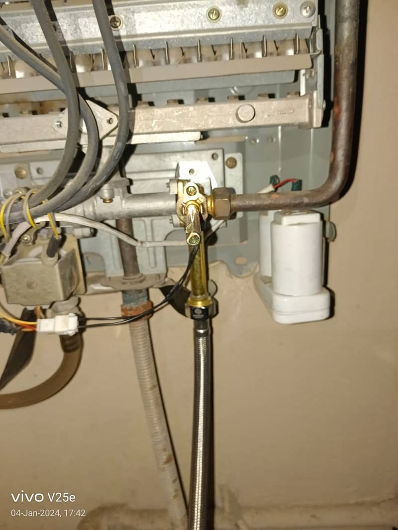 Pipe Installation Services, Plumber Services, Leak Detection Services 12
