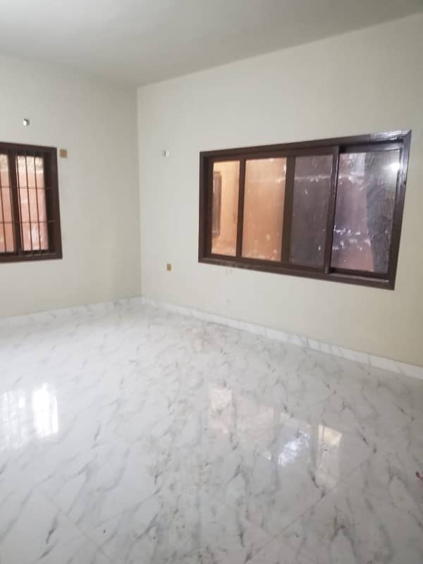 Rabia Patel 1450SQ. FT 3side Corner 3 BED DD Flat Available for Sale on Prime Location. 5