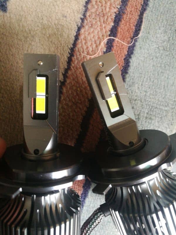 car led light 1 day use hai all okay hai or 6 month warranty be hai 8