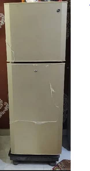 PEL Refrigerator Medium Size 0