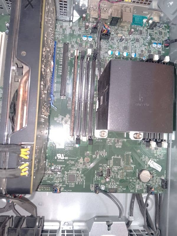 Dell t5810 5