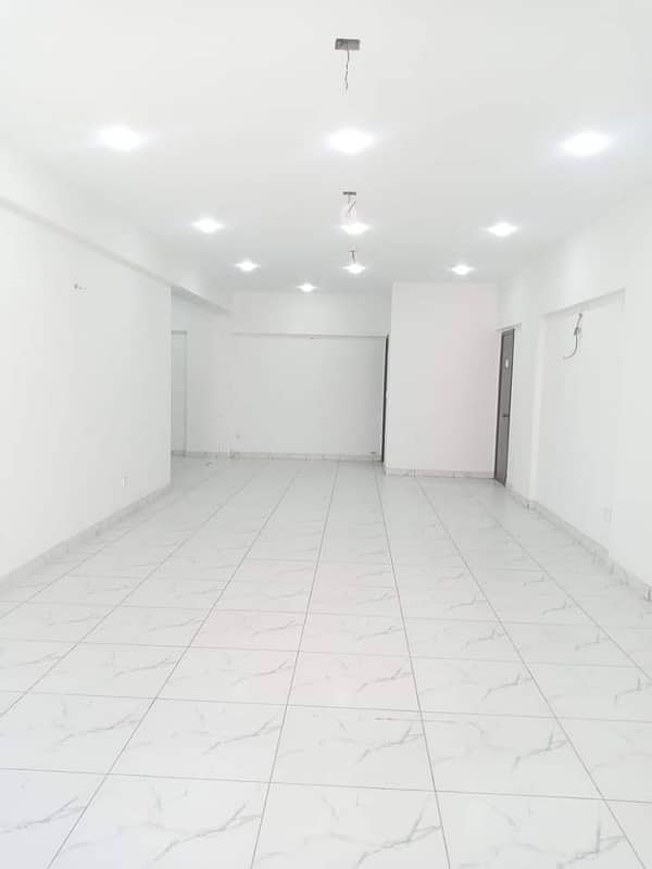 Defense office for rent 1280 sq feet DHA phase 5 Karachi 0