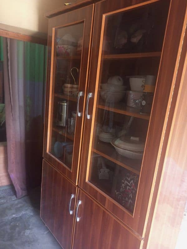 show case almari new condition urgent sale 0