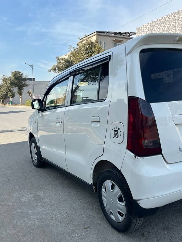 Suzuki Wagon R 2017 6