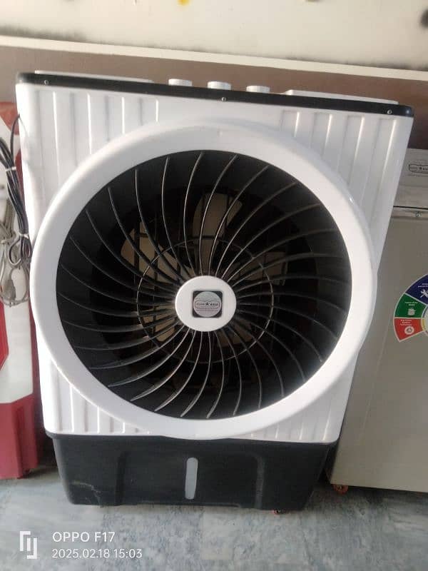 Air Cooler Jumbo Size With Copper Motor 0