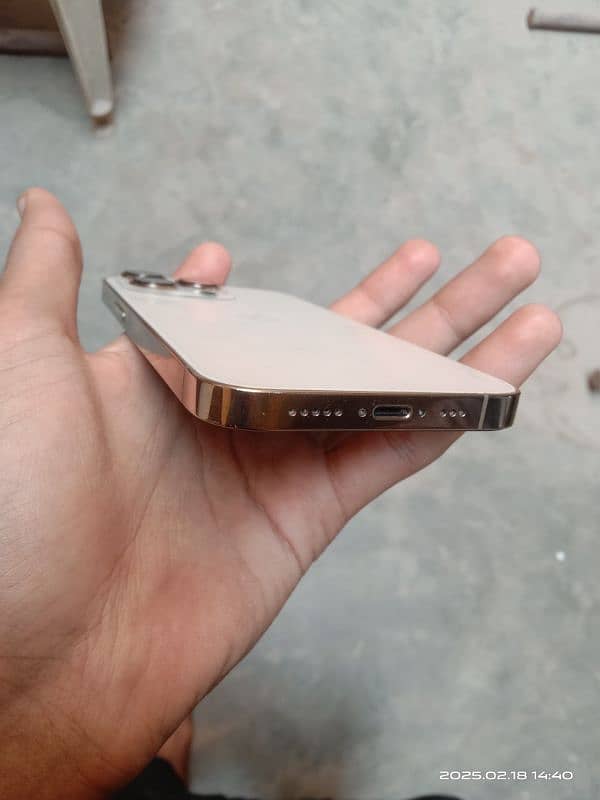 IPHONE 13 PRO Factory 5