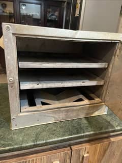 Gas oven for baking purpose