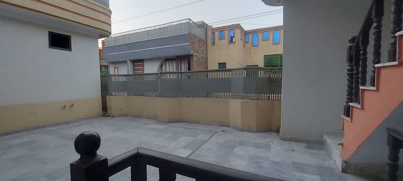 Prime Location Arbab Sabz Ali Khan Town House Sized 5 Marla Is Available 8