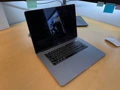 MacBook Pro 2018 15 Inches