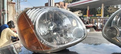 santro head light left side