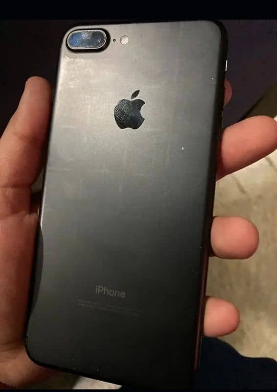 iphone 7 puls ptA urgent sale 32gb phone number 03175359599 0