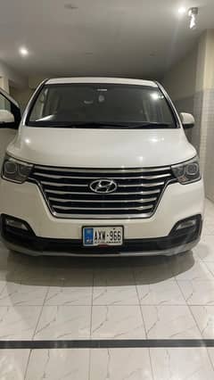 Hyundai Starex