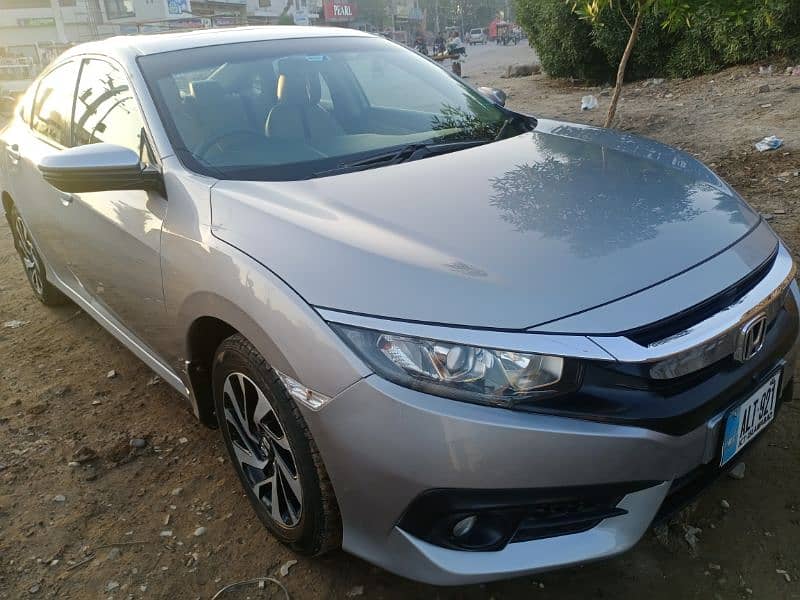 Honda Civic Oriel 2019. Good condition 2