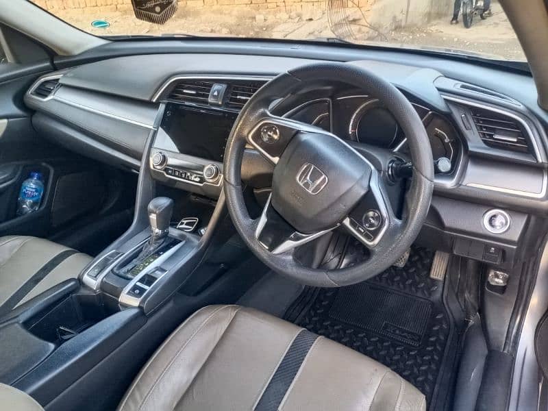 Honda Civic Oriel 2019. Good condition 4