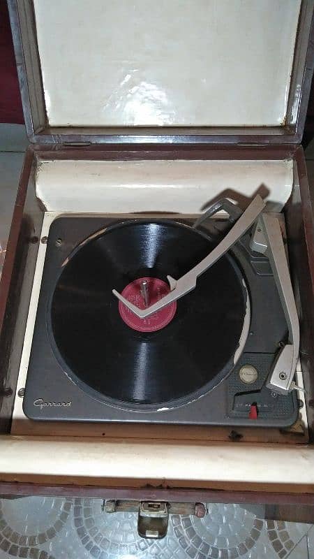 Garad company gramophone vintage 8