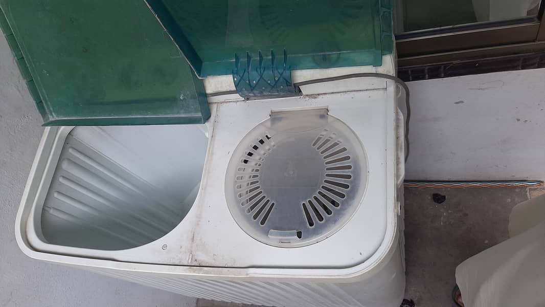 Washing Machine  HAIER 4