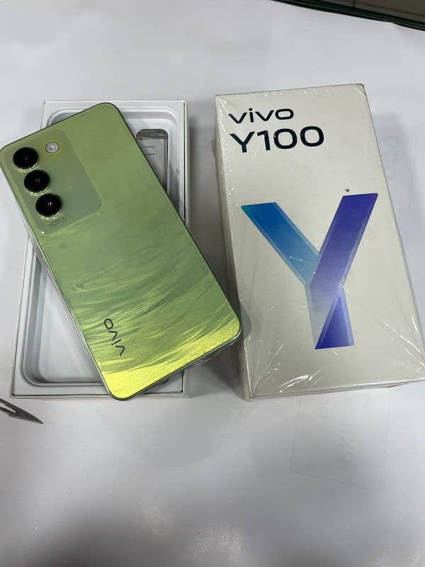 Vivo y100 8/256 0