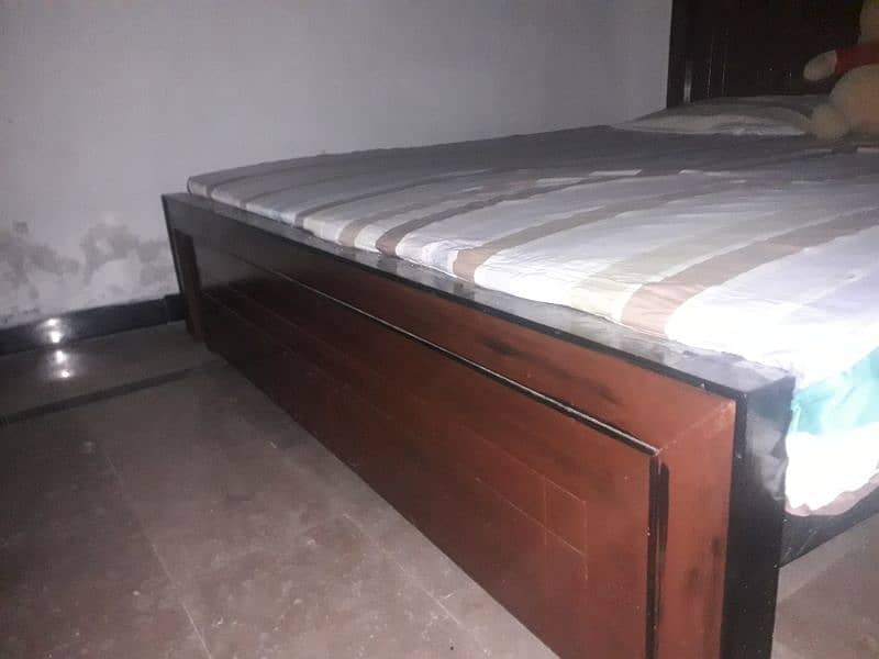 bed set for urgent sale 1