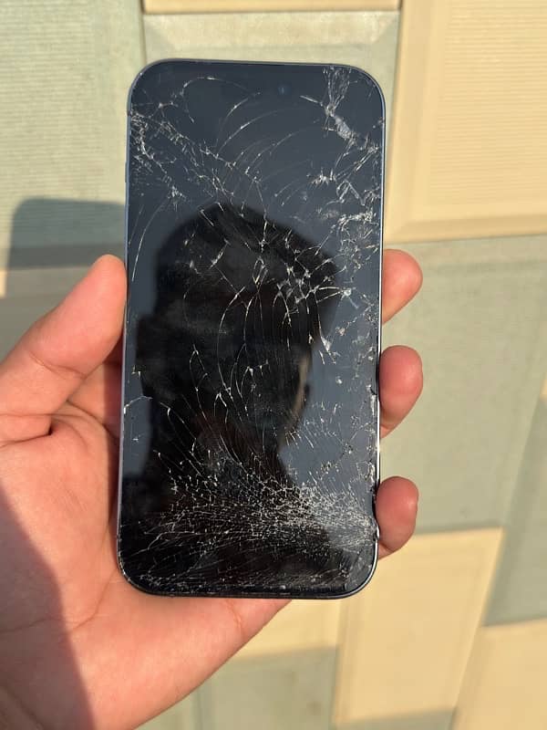 IPhone 14 Pro Broken 1