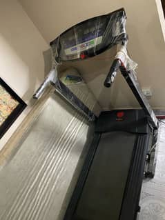 ADVANCE TREADMILL FOR SELL