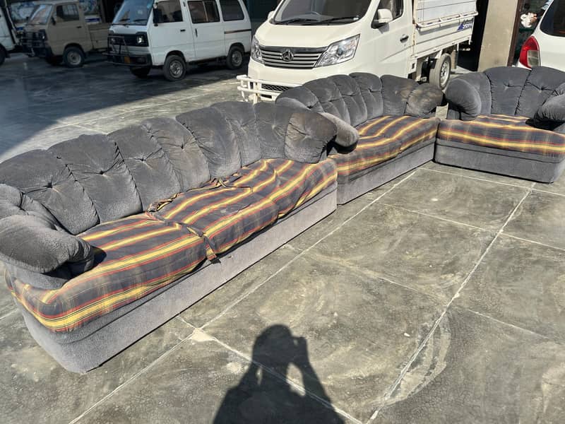 Sofa Set Very Good Condition For Sale 3