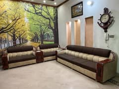 8 seter sofa set molti form ki gadi lagi hoi ha