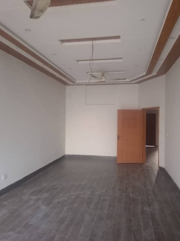 1 kanal lower portion available for rent in Ness Park scheme phase 3 bijali Pani gas available 3