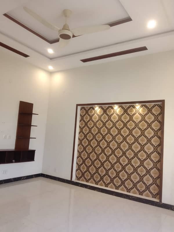 Beautiful 10 Marla Upper Portion Is Available For Rent 12