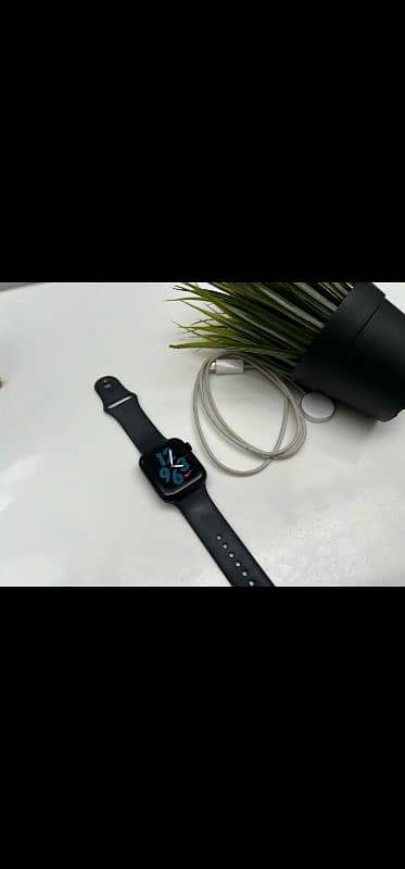 Apple Watch Series 7 45mm 2