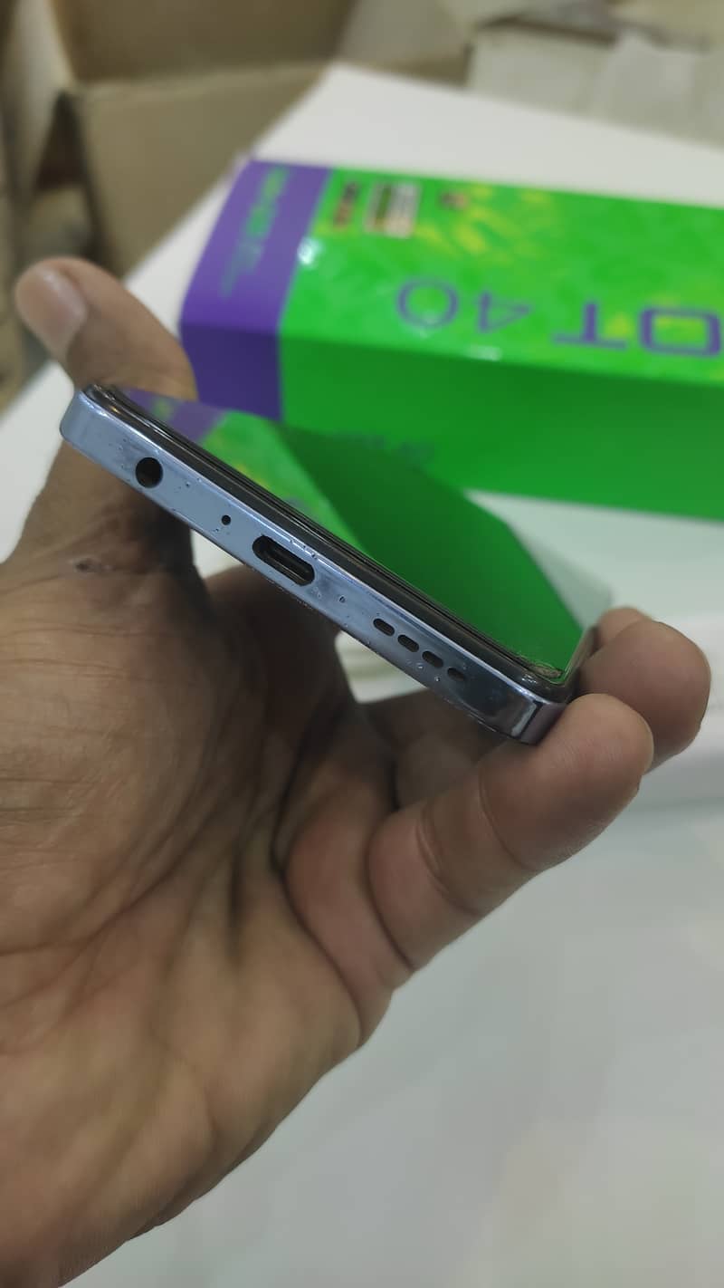 Infinix Hot 40 1