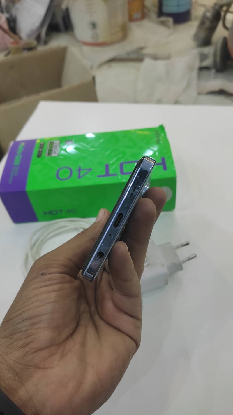 Infinix Hot 40 6