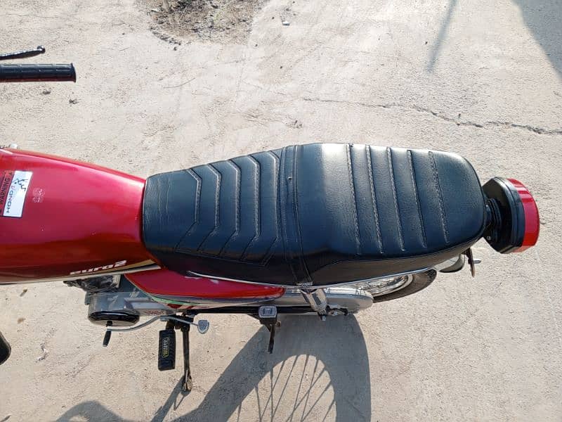 Honda 125 2014 model bilkul brand new bike 7