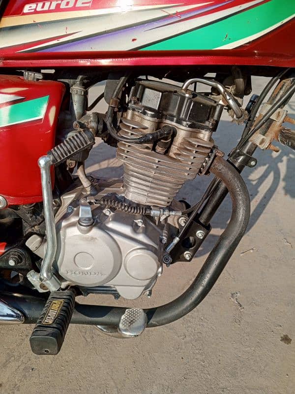 Honda 125 2014 model bilkul brand new bike 9