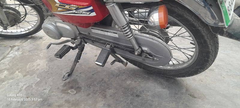 Honda cg 125cc 2021 model janiun bike. My name ragisterd 9