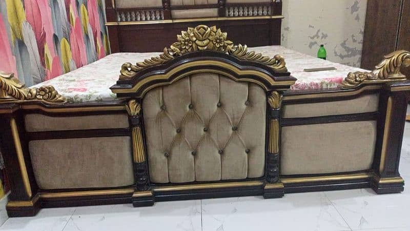 Chinioti Bed in solid 100% taali wood (King Size) used 1