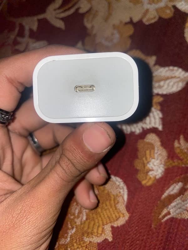 iPhone adapter 20 w 2