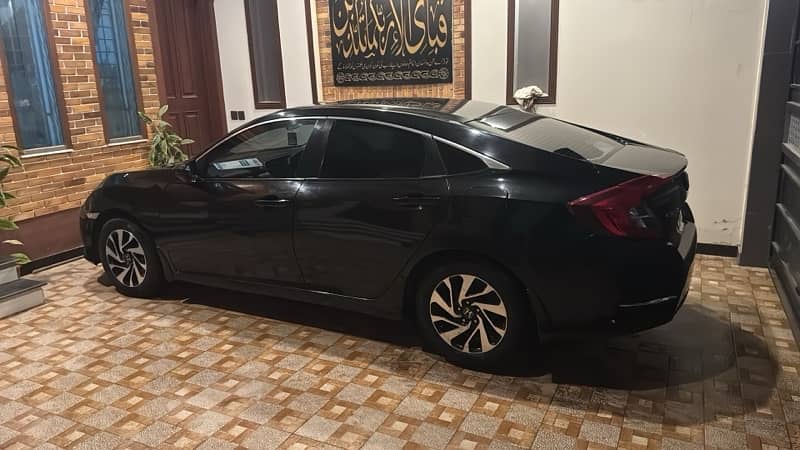 Honda Civic Oriel 2017/18 0