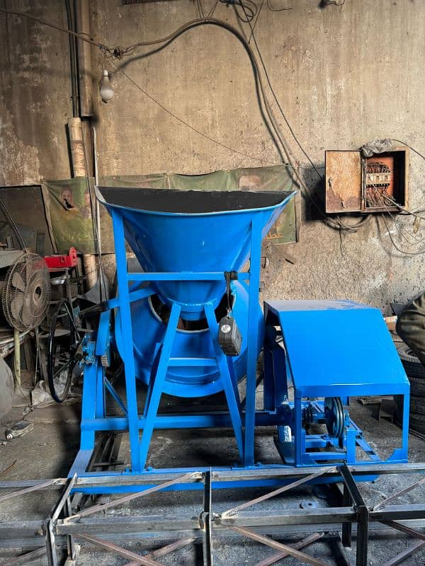 mixer machine/ lift machine/ lifter/ monkey lift / concert mixer 13