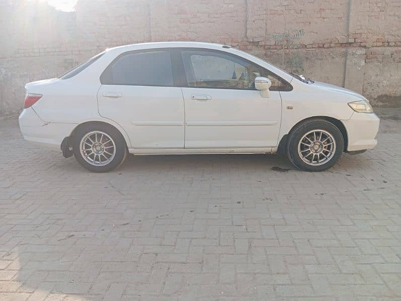 Honda City IDSI 2006 19